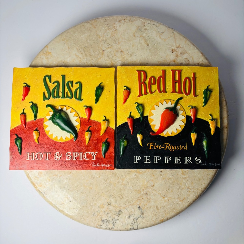Linda Grayson Set of 2 Wall Plaques 3-D‎ Red Hot Fire-Roasted Peppers Spicy
